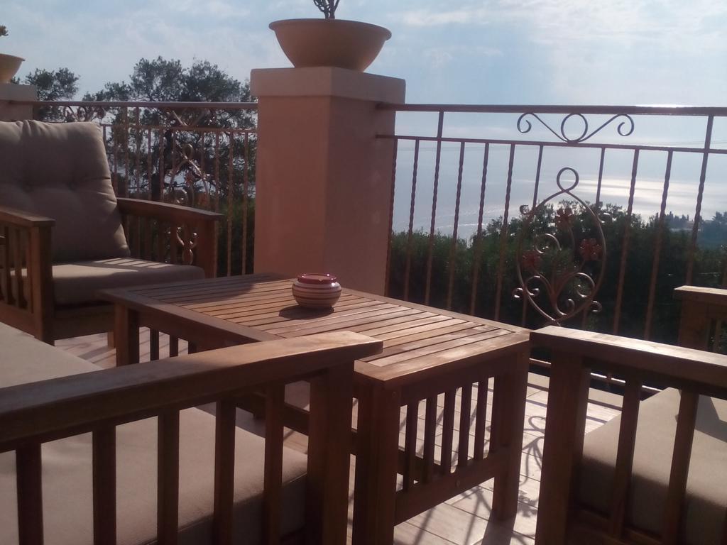 Villa Androniki Longos  Ngoại thất bức ảnh